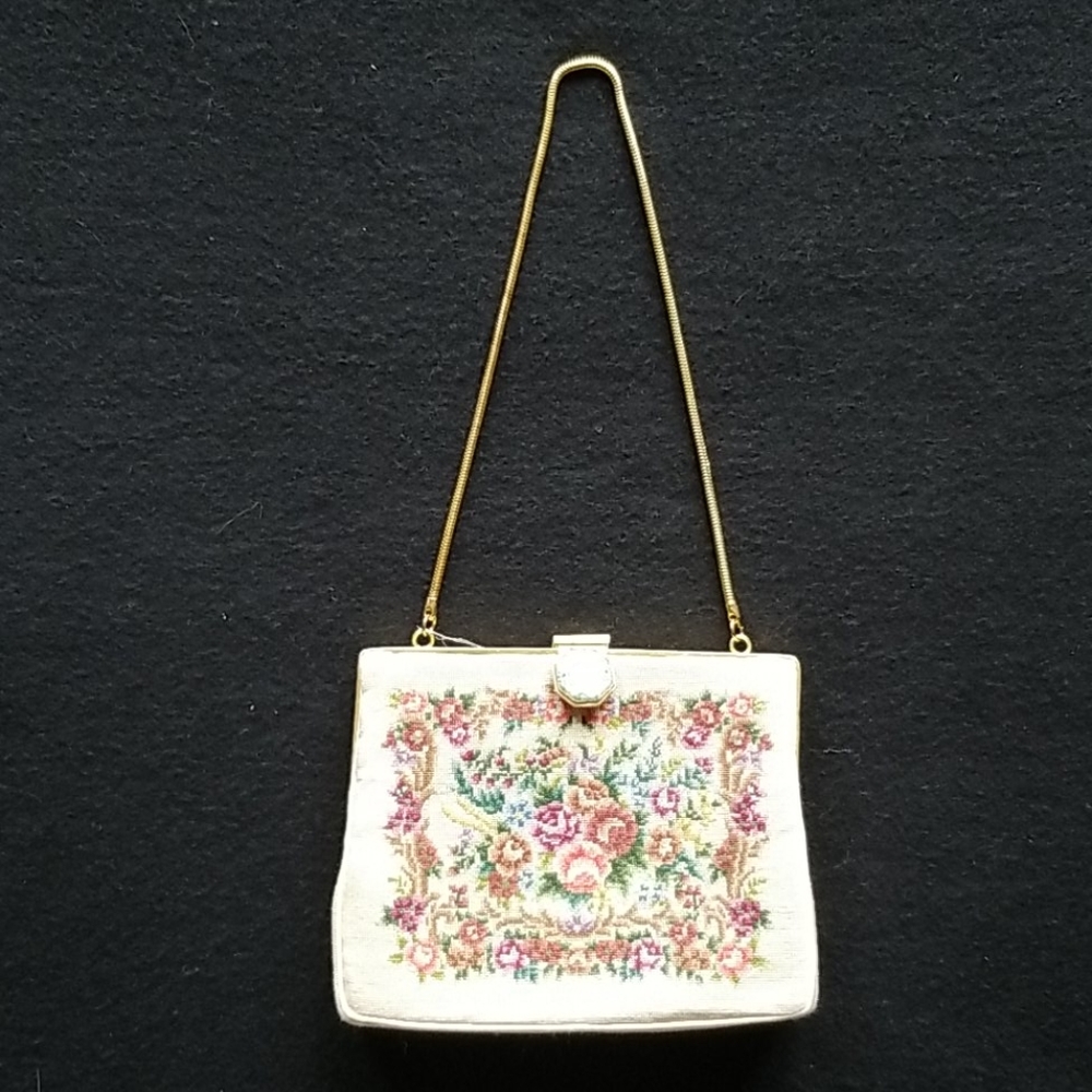 Vintage embroidered purse with jade clasp